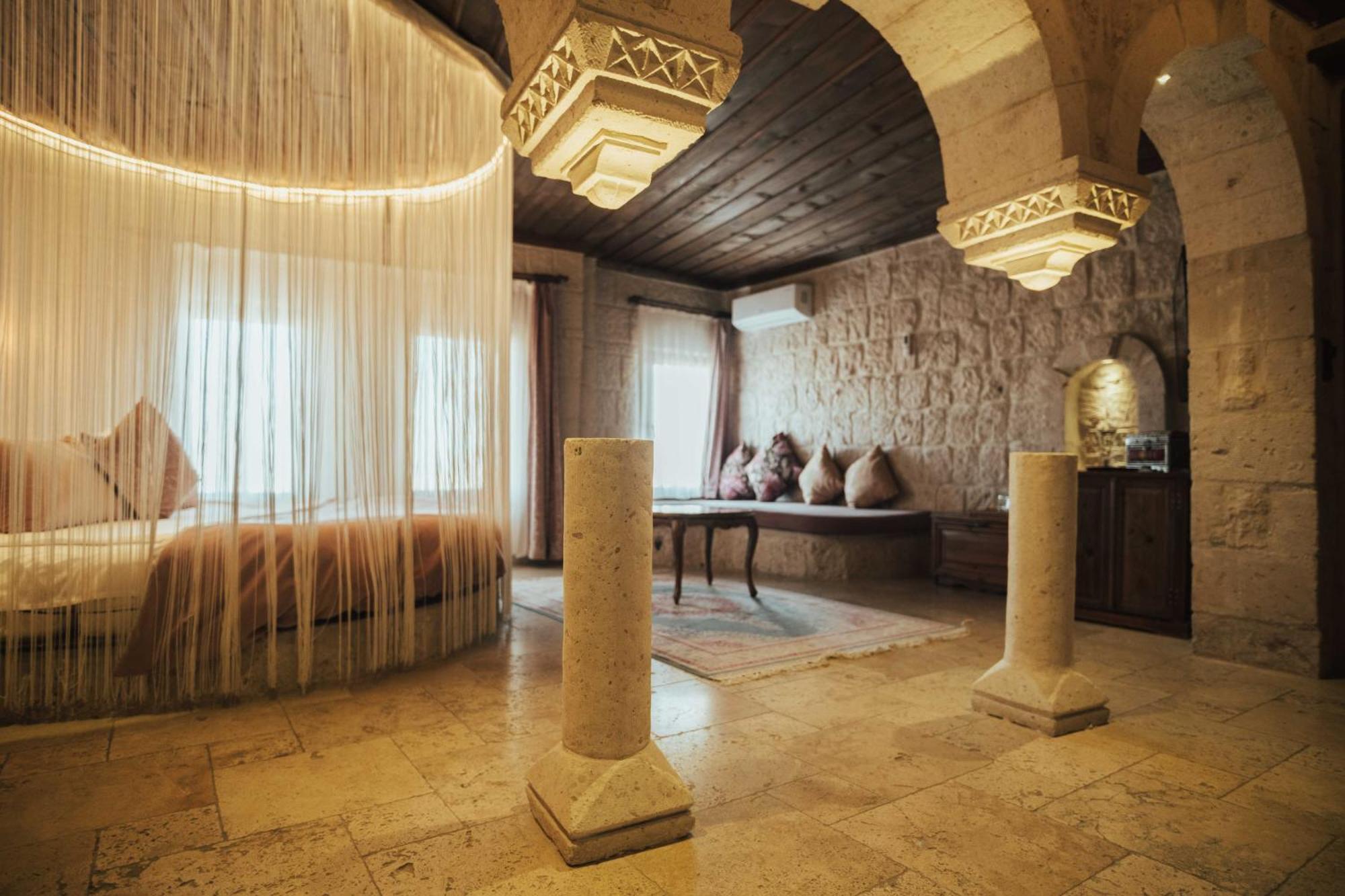 Hu Of Cappadocia - Special Class Hotel Uchisar Exterior photo